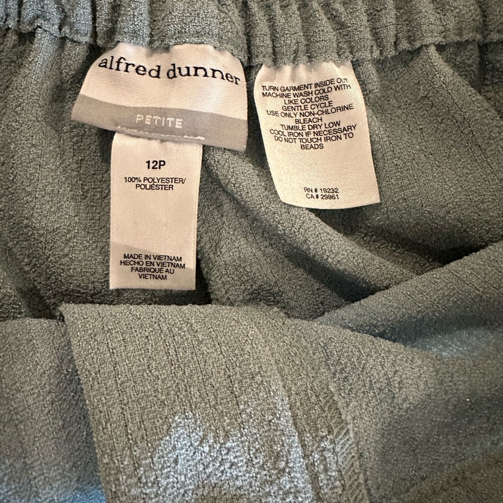Vintage Alfred Dunner Teal Button-Accent Pants & Top Set - Picture 4 of 8